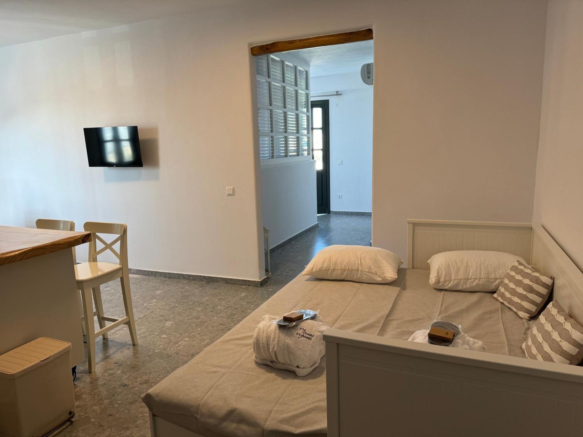 My Inner Mykonos Apartment アノ・メラ エクステリア 写真